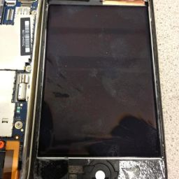broken iPhone 3GS